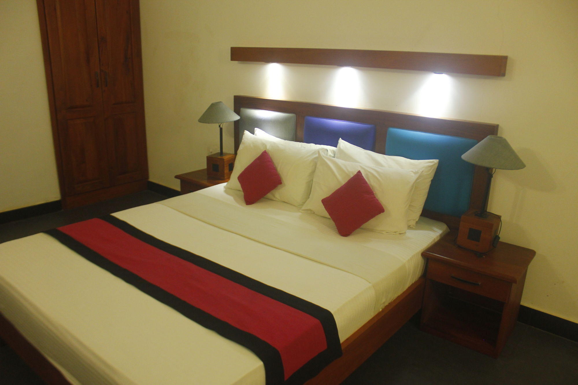 Star Beach Guest House Negombo Exterior photo